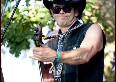 Mother Ukers Ukulele Band Barnaby Wild